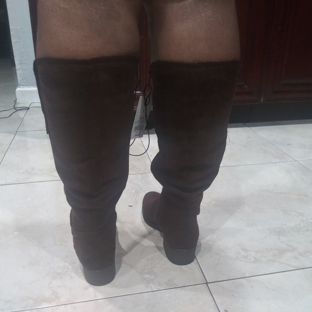 Brand new knee boots